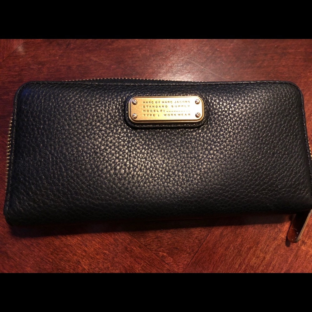 Marc Jacobs Pebble Grain Leather Wallet